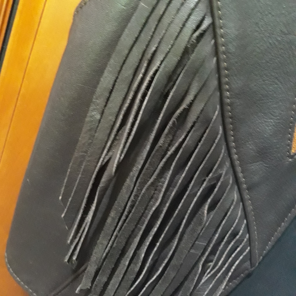 Vest - Picture 7 of 15
